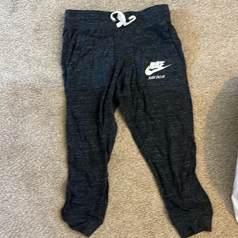 Crop sweat pants